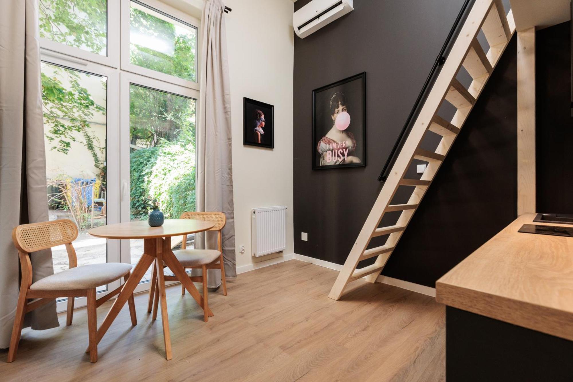 Krowoderska 55 - By Upstairs Cracovia Exterior foto