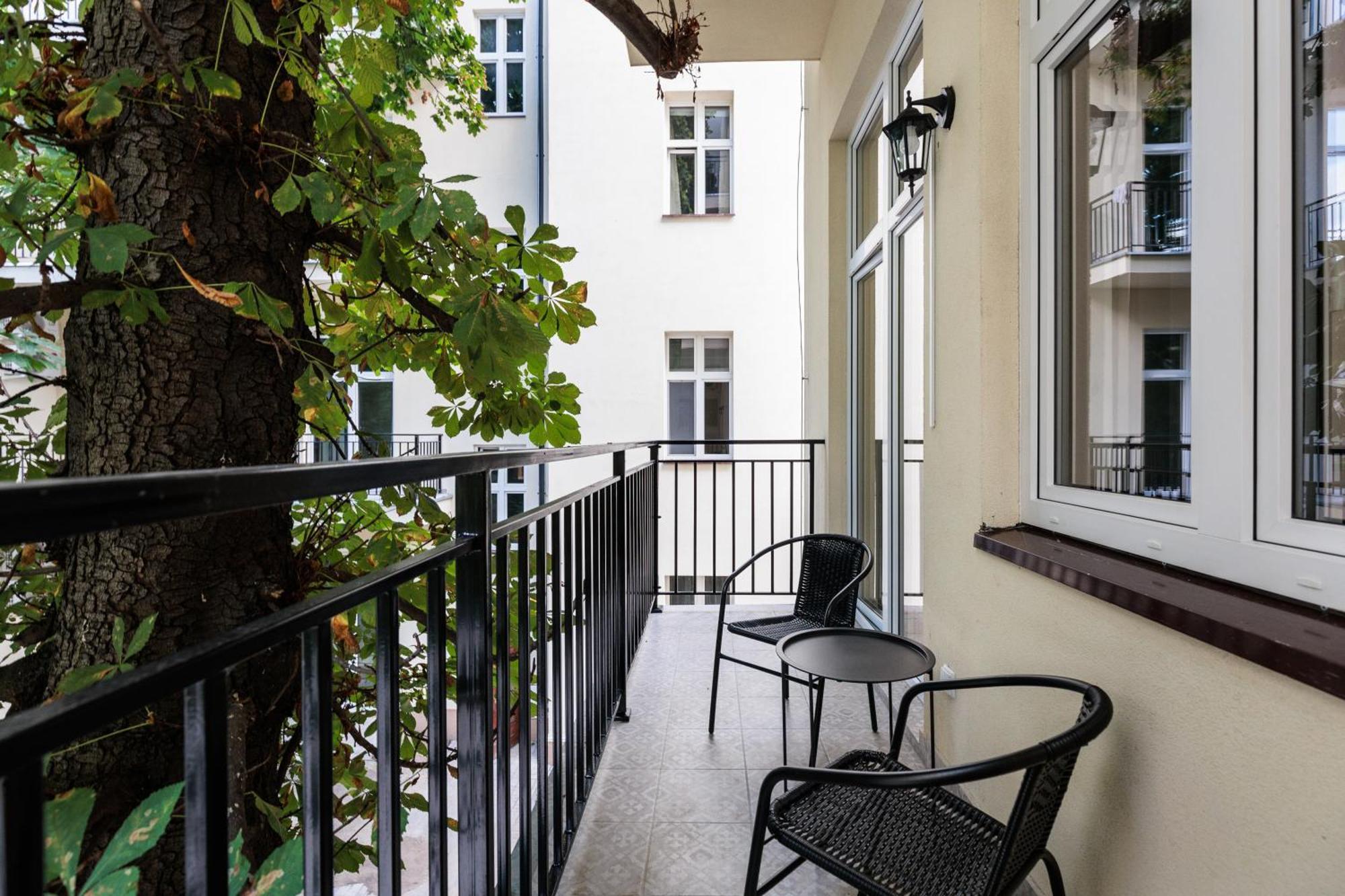 Krowoderska 55 - By Upstairs Cracovia Exterior foto